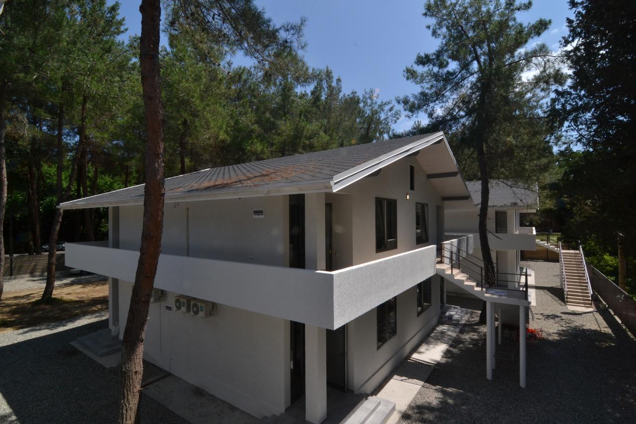 بيزوندا Hotel Apra المظهر الخارجي الصورة