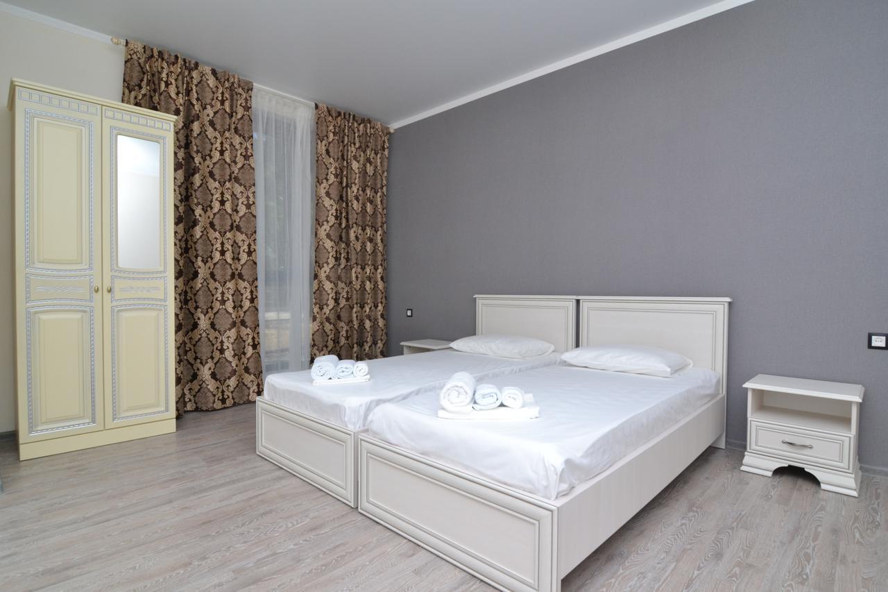 بيزوندا Hotel Apra المظهر الخارجي الصورة