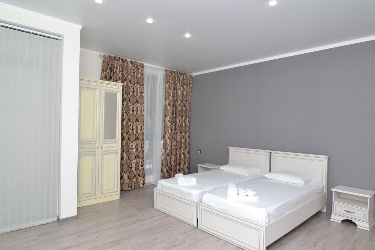 بيزوندا Hotel Apra المظهر الخارجي الصورة